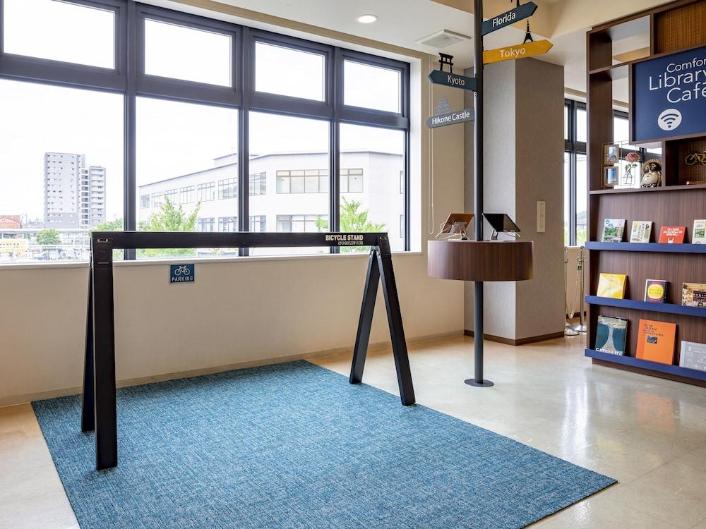 Comfort Hotel Хиконе Экстерьер фото